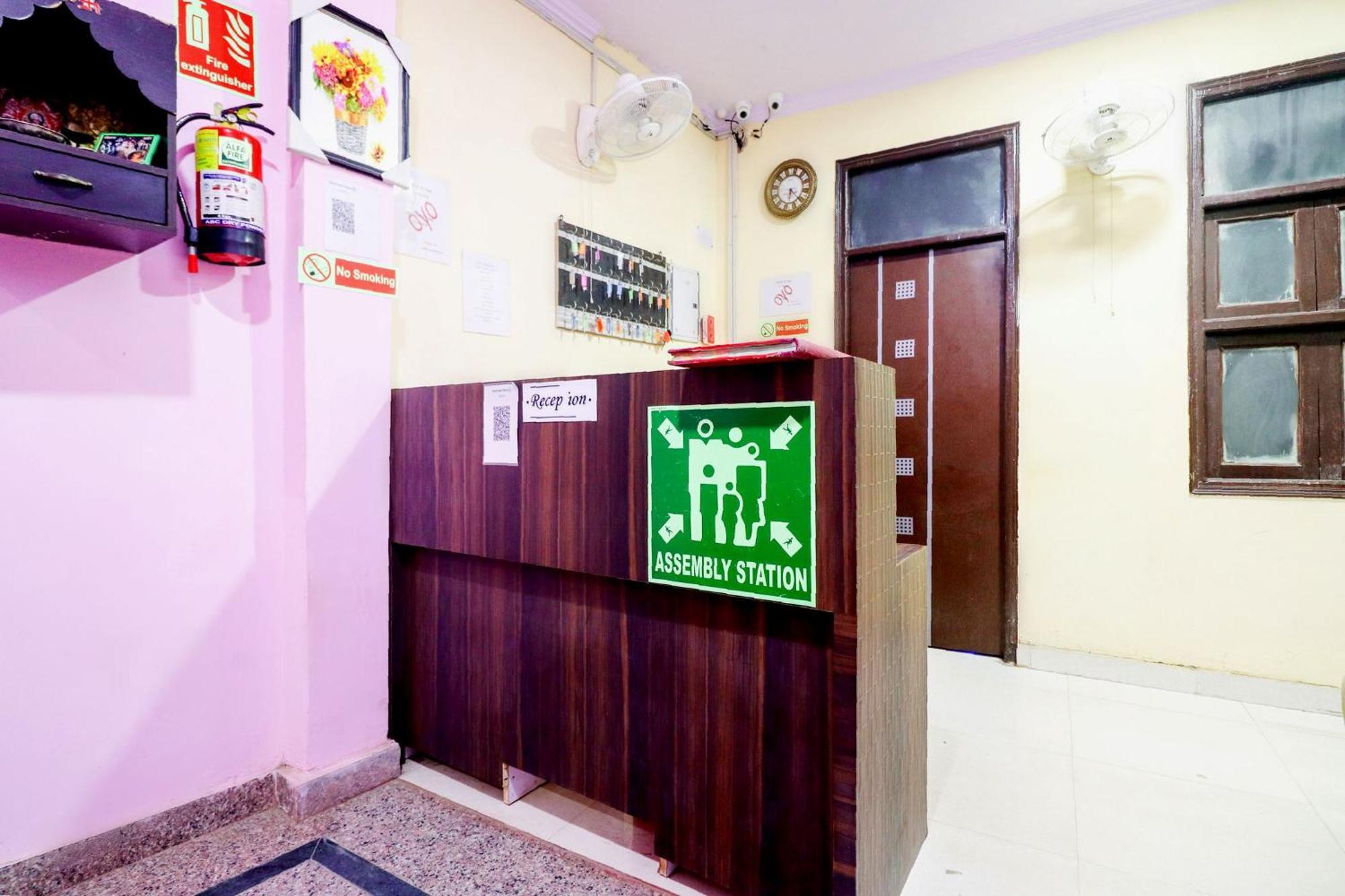 Hotel O Sunrise Inn Indirapuram Esterno foto