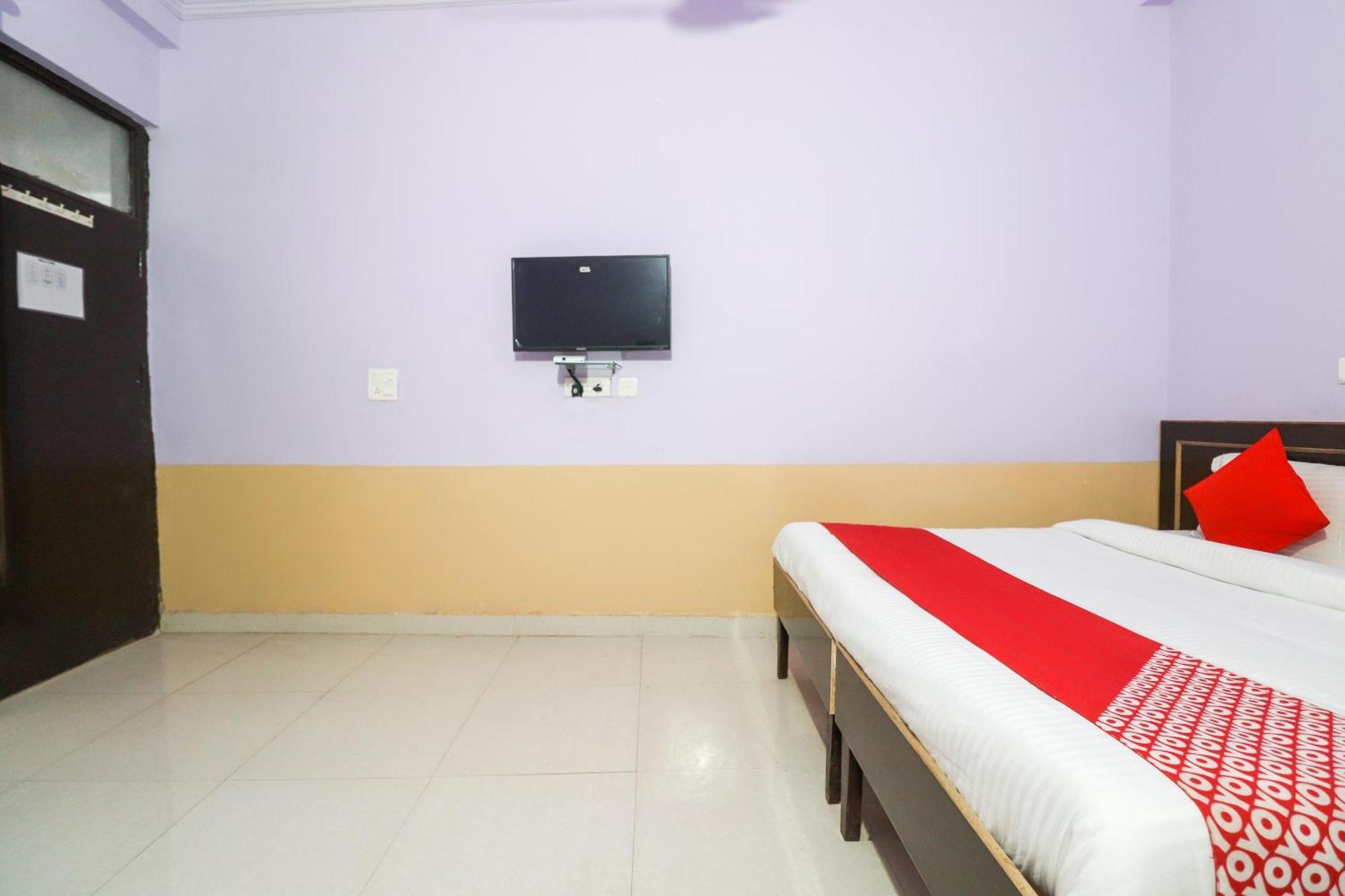 Hotel O Sunrise Inn Indirapuram Esterno foto